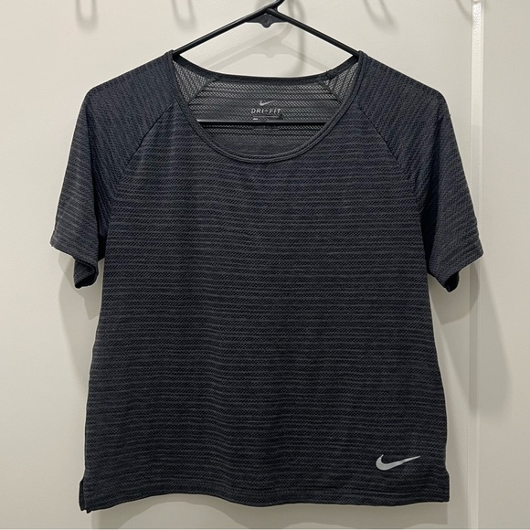 Nike Tops - NIKE Dri Fri women’s semi mesh top (size S)